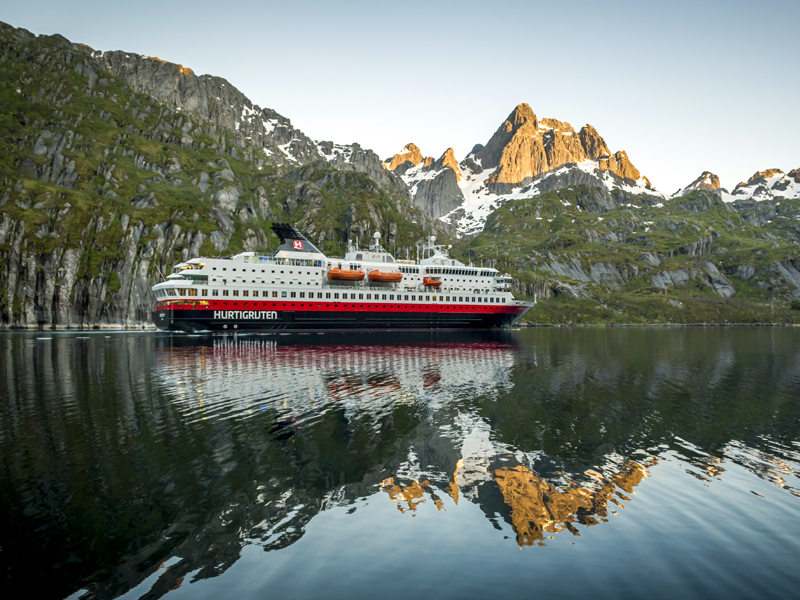 2017 LAST MINUTE DEALS Hurtigruten 12-dagen Bergen - Kirkenes - Bergen