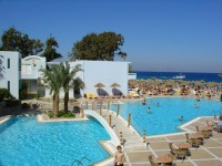 Avra Beach Hotel