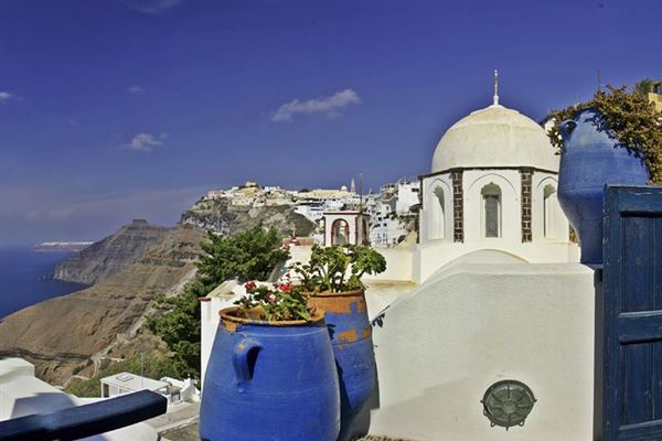 8 dgn Santorini-Naxos (2* hotels)