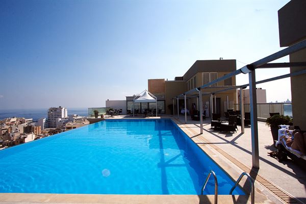 Hotel The Palace