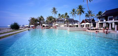 Apsara Beachfront Resort & Villa