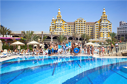 Hotel Royal Holiday Palace