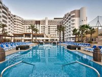 DB San Antonio (hotel)