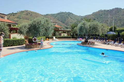 Villa's Fontana Barone